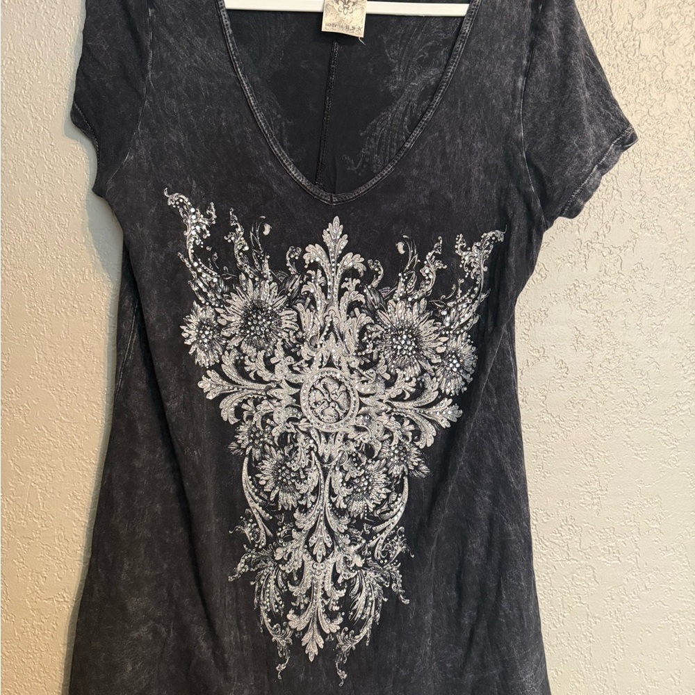Vocal Women's Black Stonewash Tunic with White Ornate Print
